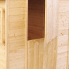 Cabane en bois verni sur pilotis avec toit plat et toboggan pour enfants – Portland - Zoom sur la porte